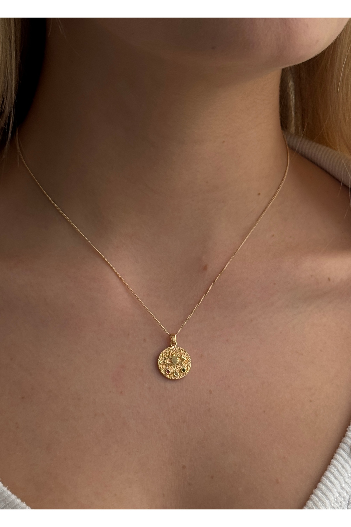 KİLİGİSTANBUL GÖZ DETAY MADALYON KOLYE 40+5 CM