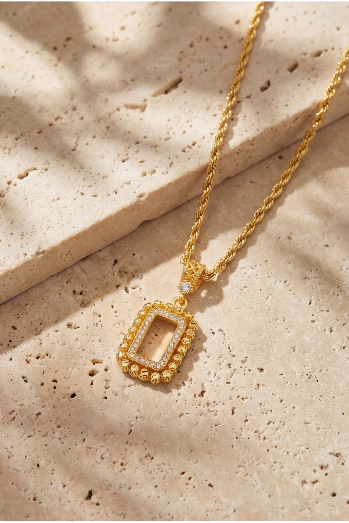 FerizZ Altın Kaplama İmitasyon Gram Çerçeve Kolye Ucu TGR-766