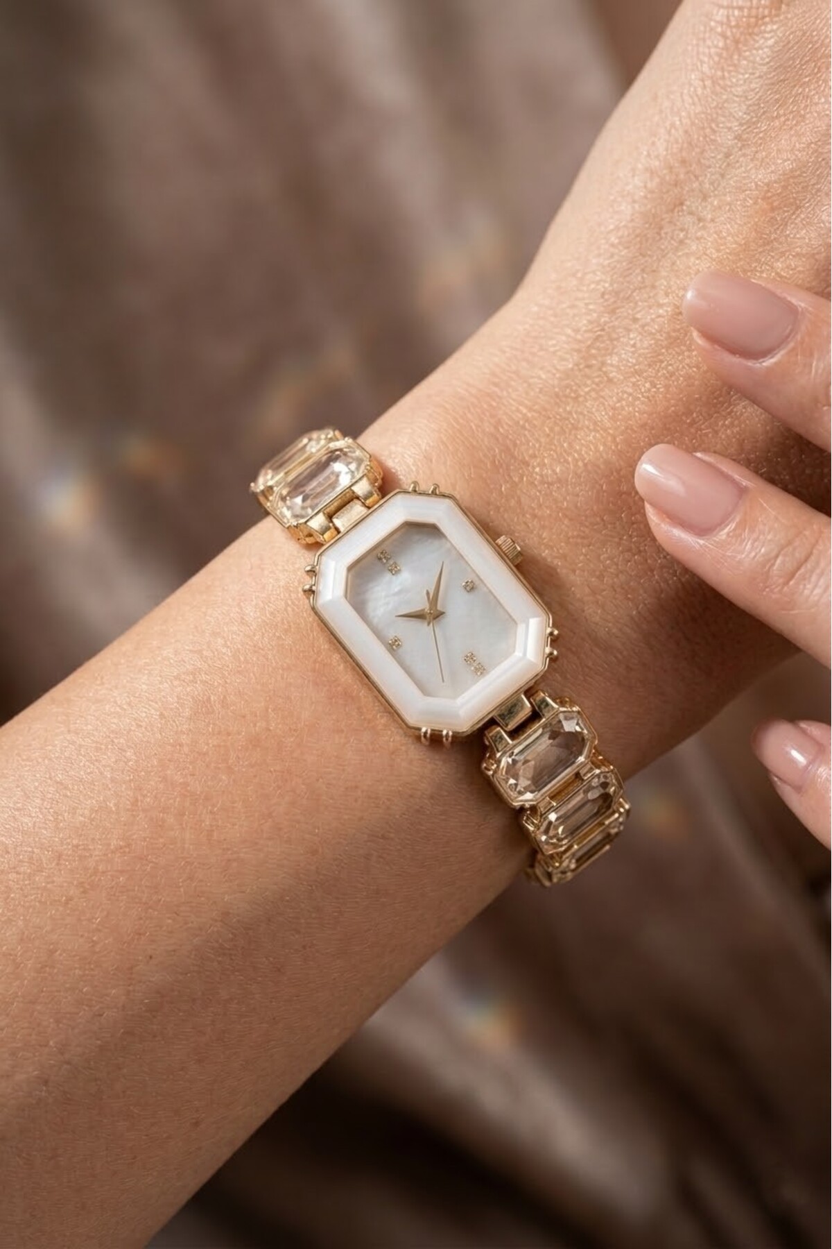 Leerybee Kristal Taşlı Kadın Kol Saati Nl-134 Hediye Ablaya Anneye Sevgiliye Eşe Kadina Doğum Günü - Görsel 2