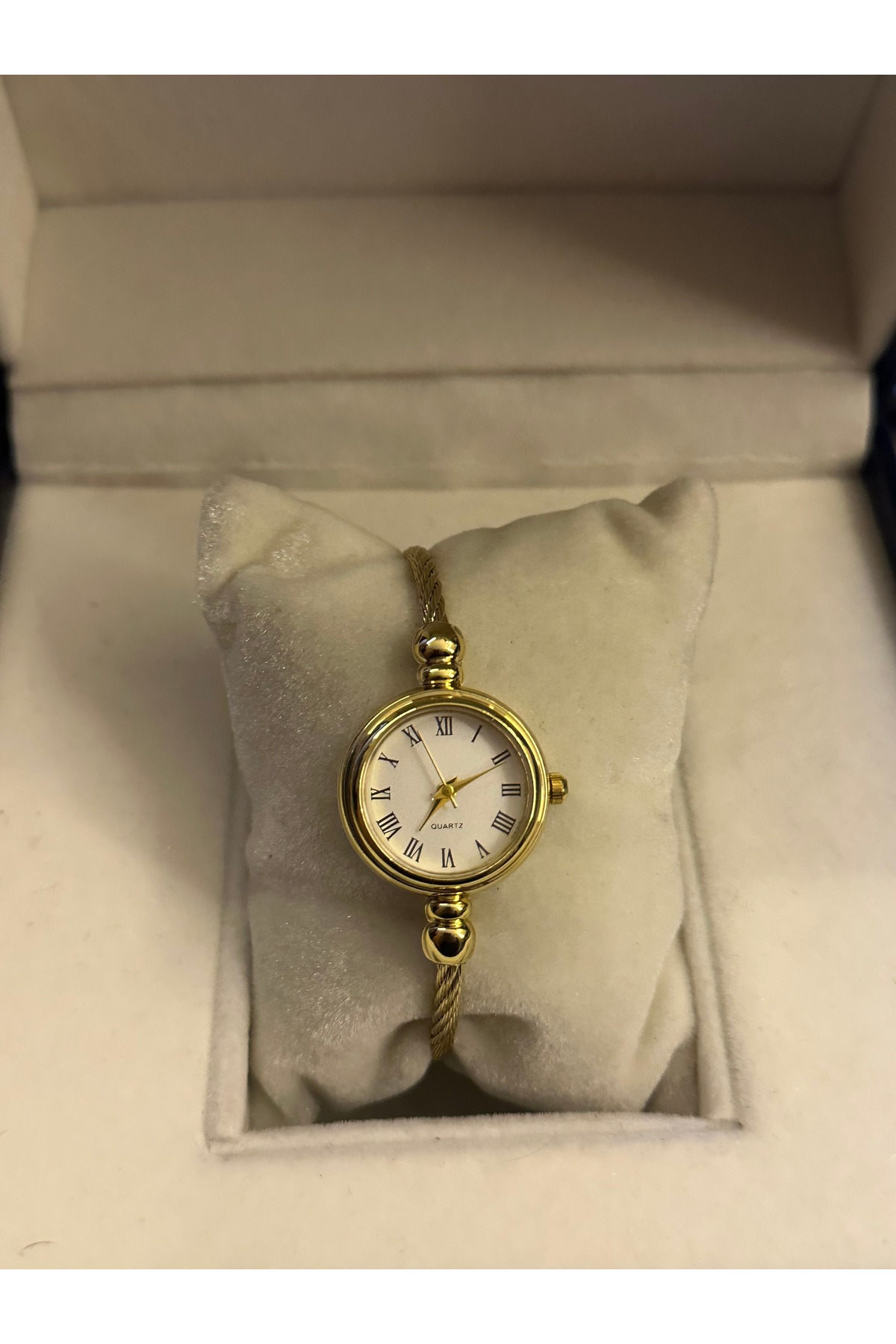 QUARTZ Yuvarlak Roma Rakamlı Kelepçe Kordon Kol Saati - Görsel 2