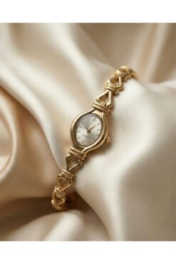 KLISHE Butik Pinterest Kadın Çelik Saat Gold Renk Luxury Vintage Bileklik Model | Şık Zarif Lüks Kol Saati 2026