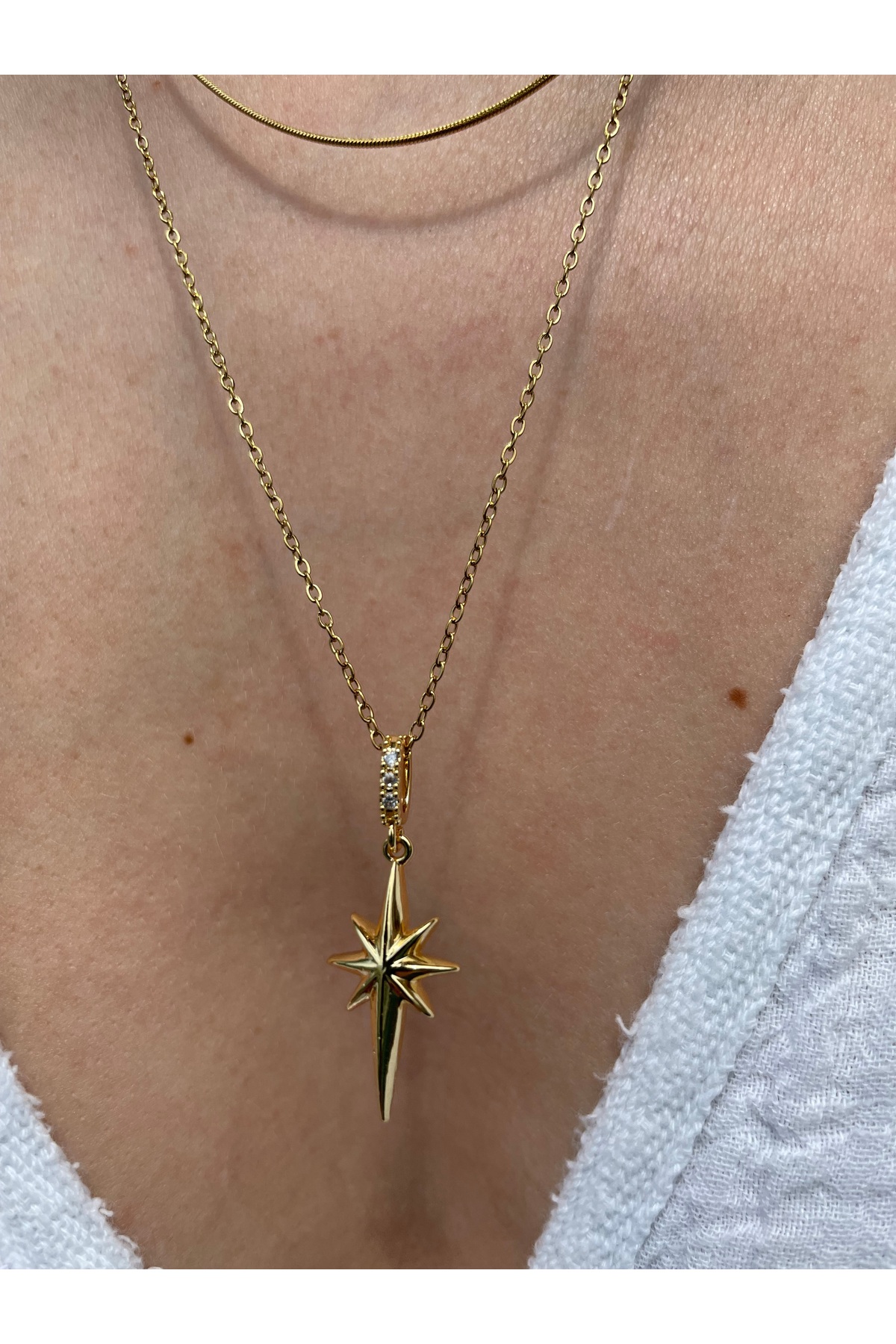 Hora Kuzey Yıldızı Çift Sıra Gold Çelik Kolye - Görsel 3
