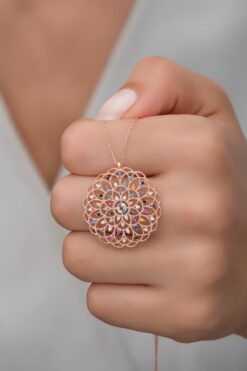 Nereze 925 Ayar Gümüş Renkli Taşlı Yaşam Çiçeği Kolye