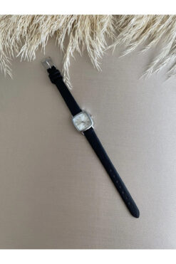 QUARTZ Retro Minimal Tasarım Vintage Kare Kasa Model- SİYAH RENK Kordon- Kadın Kol Saati