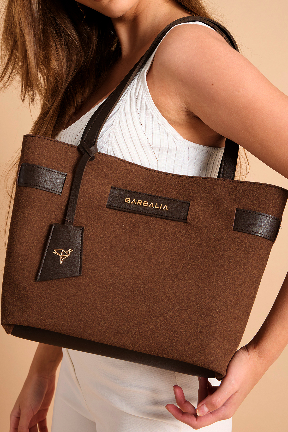 Garbalia Palermo Süet Deri Mıknatıs Kapamalı İç Fermuar Cepli Kadın Omuz ve Kol Çantası (36 cm x 25 cm) - Görsel 2