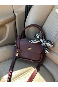 NOTHING Kadın Bordo Charm Detaylı Fularlı Ayarlanabilir Askılı El Omuz Ve Çapraz Çanta Teo