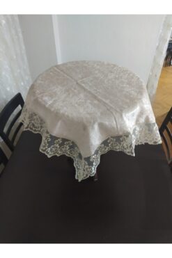CEYDA Fiskos Örtüsü Dantel Kenar Kadife Kumaş Bej Renk 85x85cm
