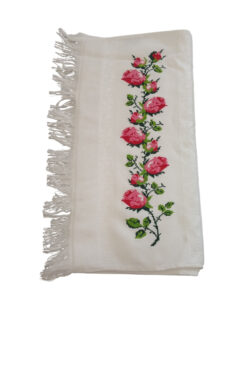 Kösedağ Havlu Kanaviçe işlemeli elişi çeyizlik havlu