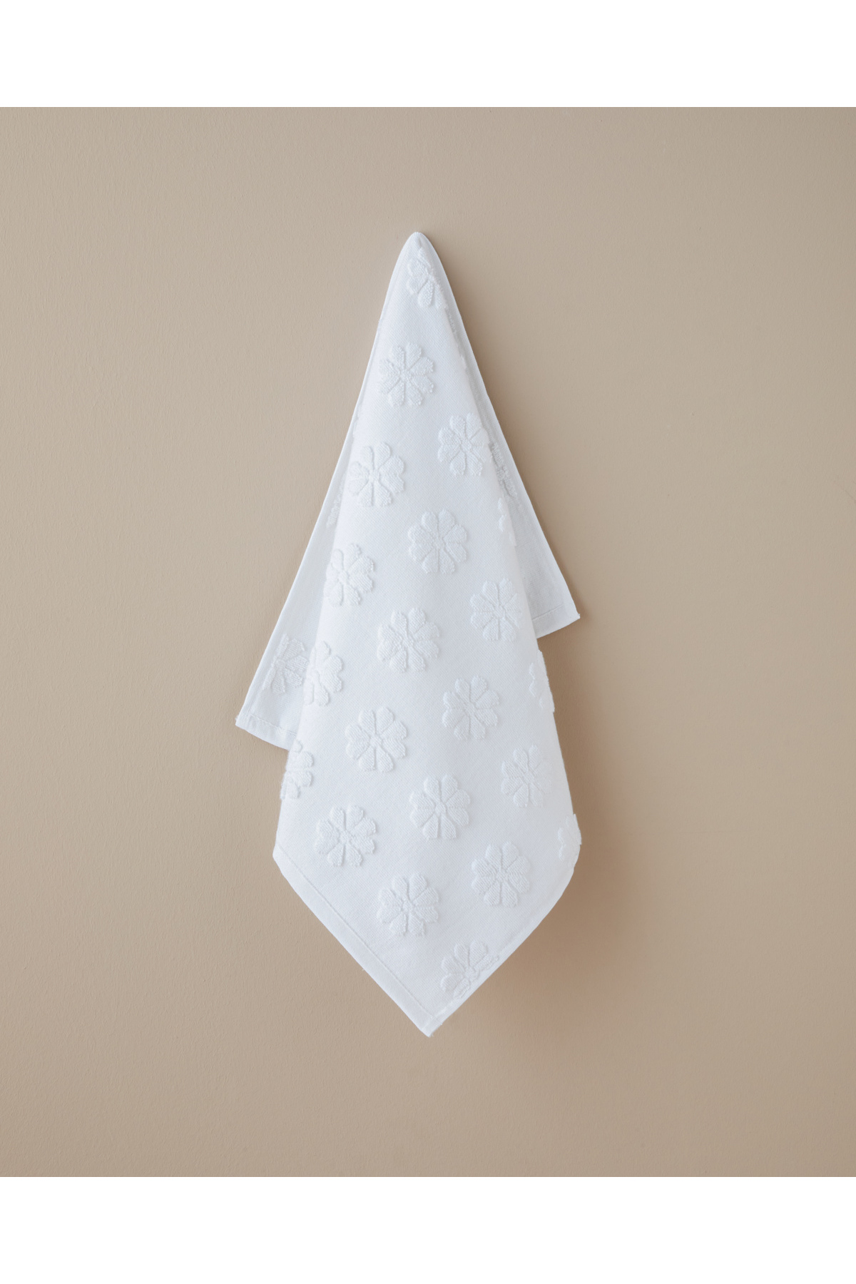 English Home Calm Daisy Pamuk Yüz Havlusu 50x80 cm Beyaz