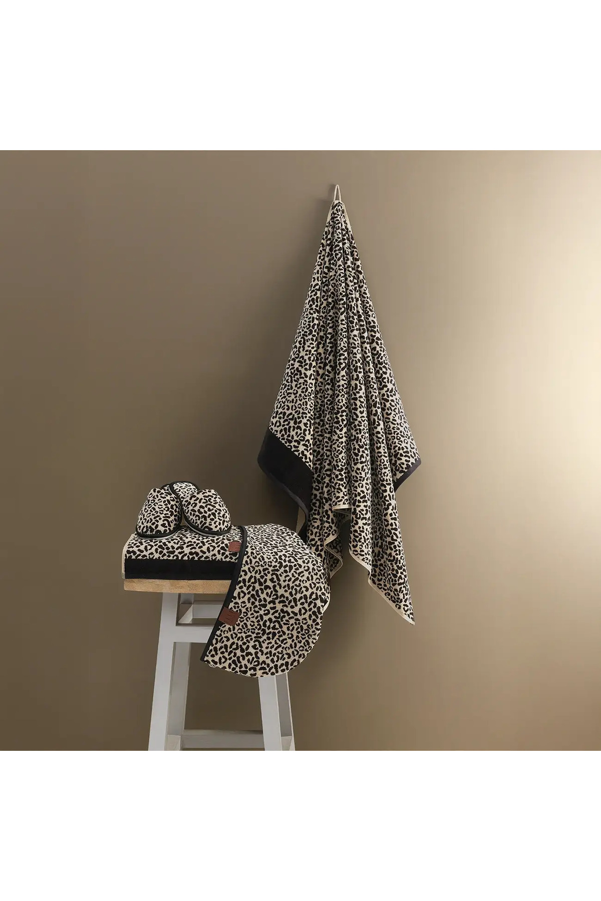 ELLE HOME Leopar Beden Havlusu - Beyaz - Görsel 2