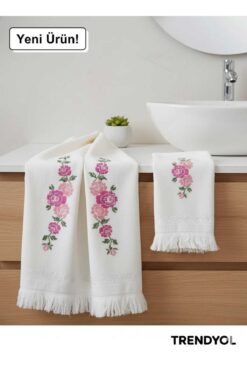 Fiesta Hediyelik Çeyizlik Kanaviçe Işlemeli Etamin Havlu Takım Beyaz