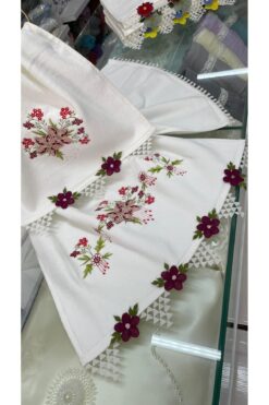 AHSEN TASARIM 3D NAKIŞLI ANALI KIZLI KADİFE SUNİ İPEK İPTEN İĞNE OYASI EL YÜZ HAVLUSU