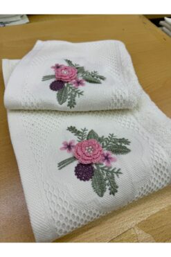 TUTUYA TEXTIL Nakışlı 3 Boyutlu Analı Kızlı Pamuklu havlu