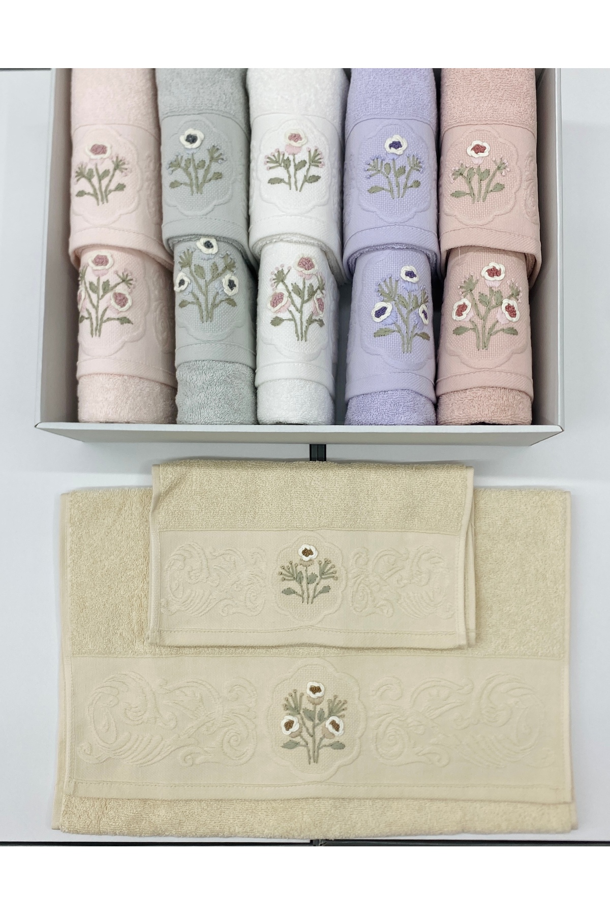 Fiesta Tekstil El İşi Nakışlı Şebnem 12 Parça Analı Kızlı Havlu Seti - Görsel 3