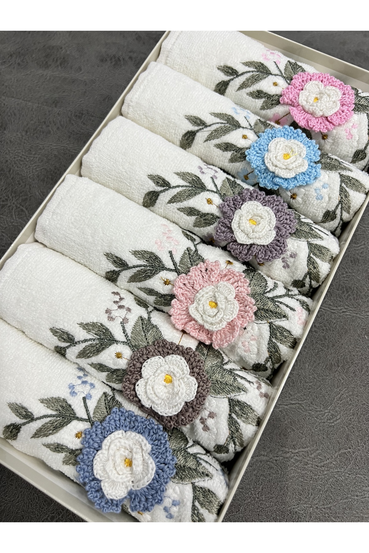 AYHANHOME 6'lı 3d El İşleme Çiçek Buket Desenli Kutulu Çeyizlik 30x50 Mutfak Havlu Seti - Görsel 2