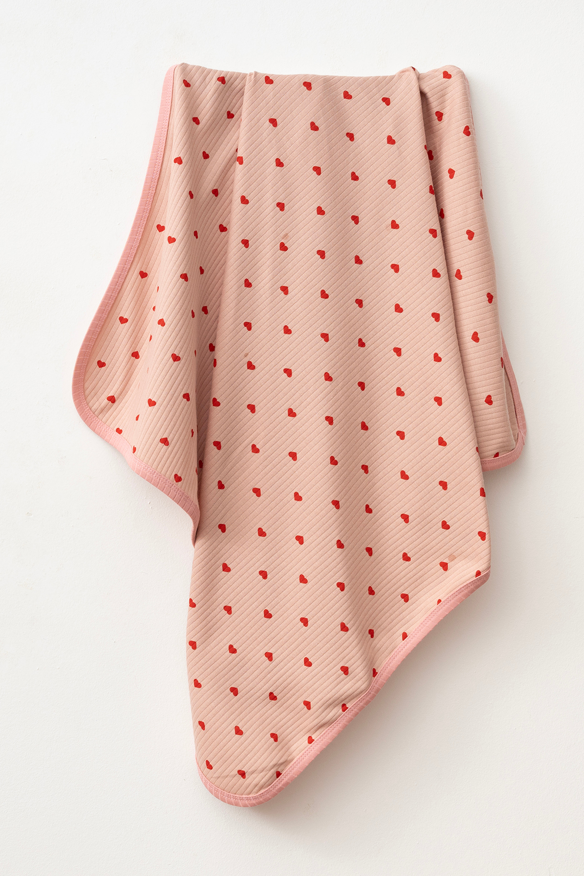 yukobaby bebeğiniz için en doğalı Gül Kurusu Kalpli Naturel Pamuklu 80x90 cm Tek Kat Bebek Battaniye