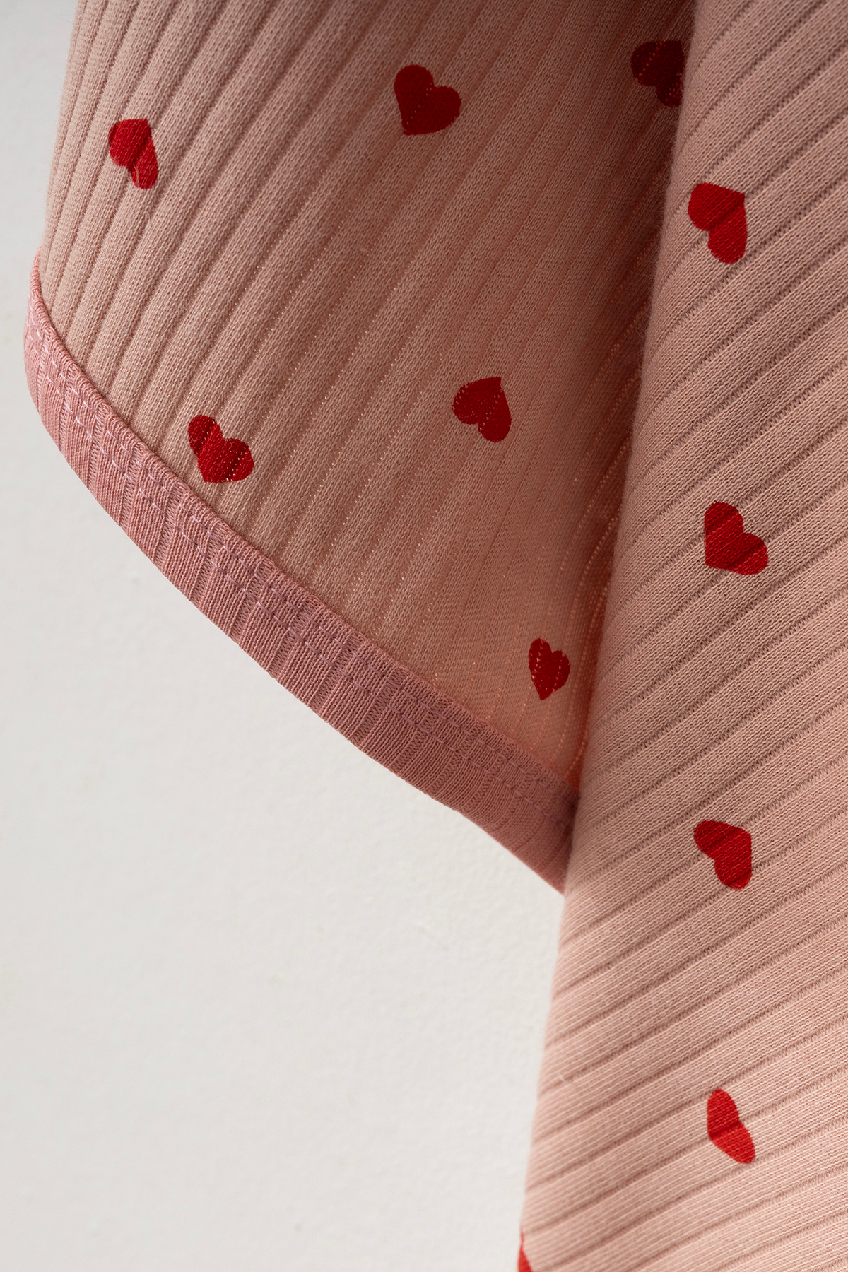 yukobaby bebeğiniz için en doğalı Gül Kurusu Kalpli Naturel Pamuklu 80x90 cm Tek Kat Bebek Battaniye - Görsel 3