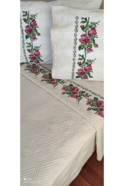 metin tekstil Kanaviçeli Pike Takımı