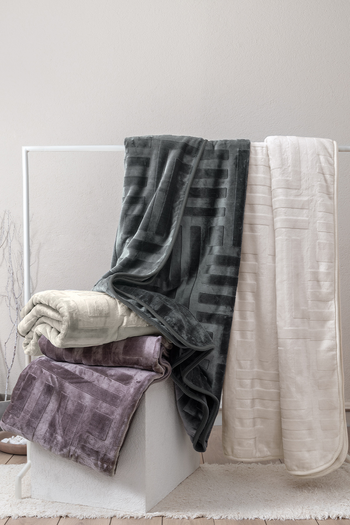 Yataş Palma Çift Kişilik Emboss Battaniye - Şampanya - Görsel 3