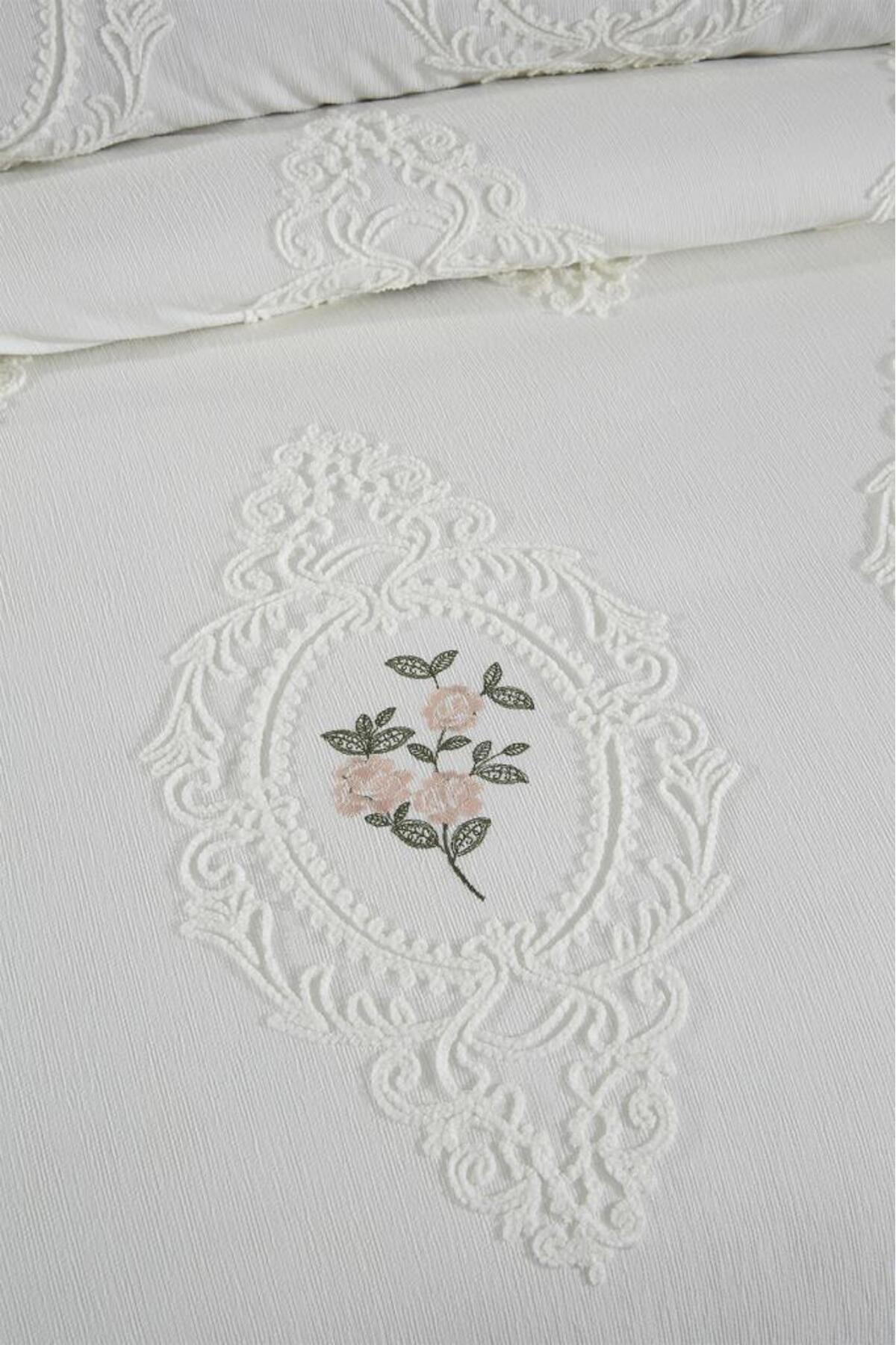 Çeyiz Diyarı Gardenlove Nakışlı Şönil 3 Parça Çift Kişilik Yatak Örtüsü Krem - Görsel 3