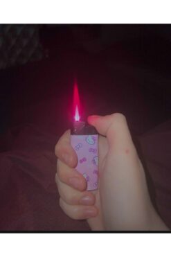 ASYA GIFTS Hello Kitty Jet Pürmüzlü Pembe Alev Turbo Çakmak Rüzgarda Sönmez ( Gazlı )