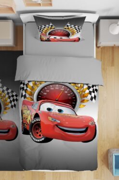 EVPANYA Gri Bayraklı Mcqueen Desenli Tek Kişilik Bebek Çocuk Nevresim Takımı