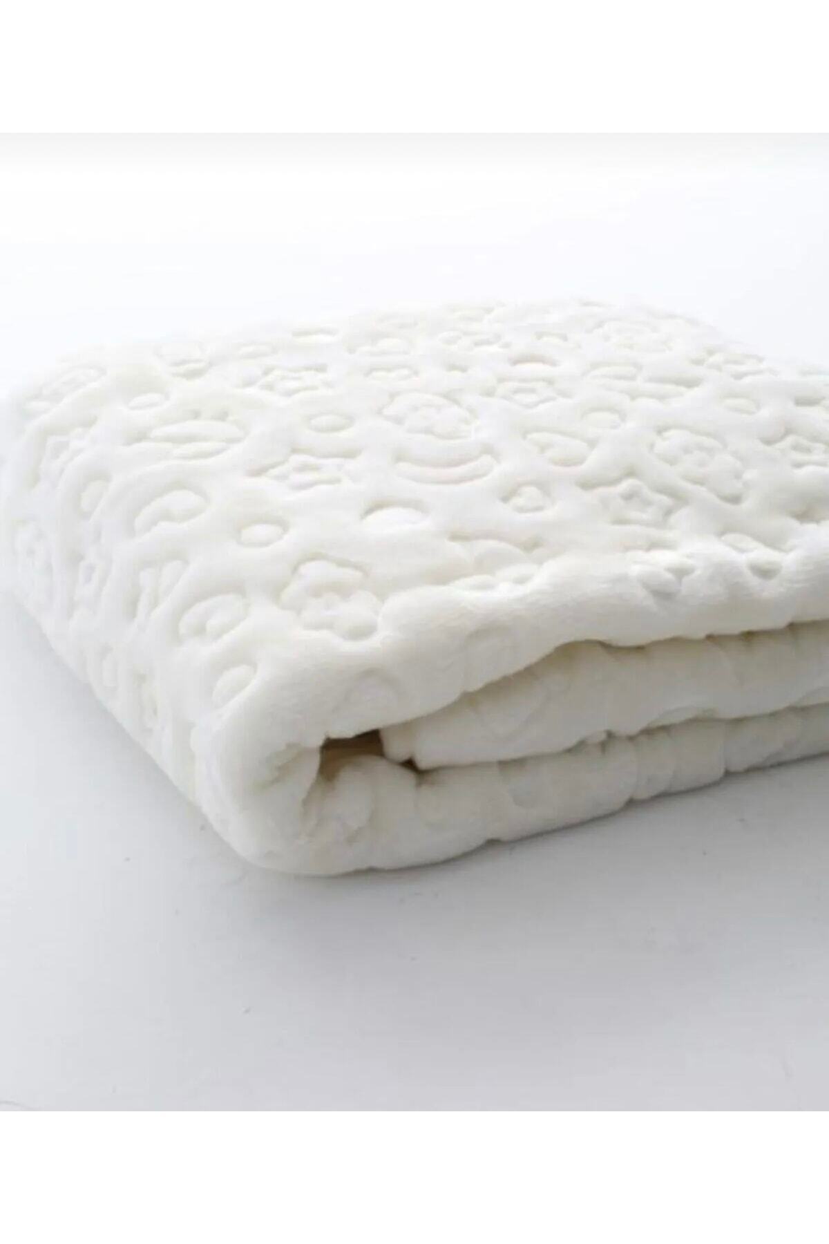 yukobaby bebeğiniz için en doğalı Kabartmalı Peluş Bebek Battaniyesi Ekru(ÇİÇEK DESEN MUŞAMBA ÖNLÜK HEDİYELİ:)) - Görsel 2