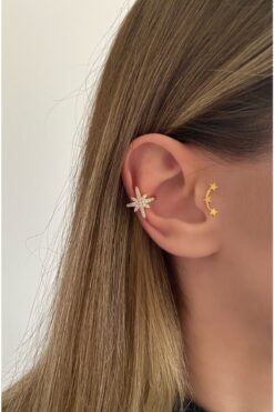 Okkostore Kadın Altın Rengi Kuzey Yıldız Detaylı Kıkırdak Küpesi