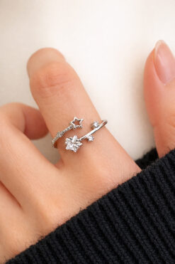 The Collection Minimalist Yıldız Detaylı Zirkon Taş Gümüş Ayarlanabilir Kadın Yüzük