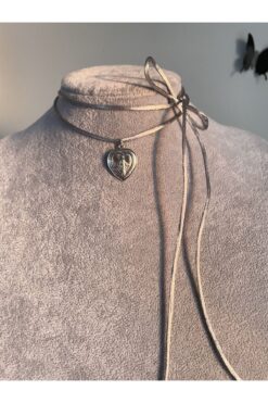 Pinky Lady İpli kalpli meryem ana choker kolye