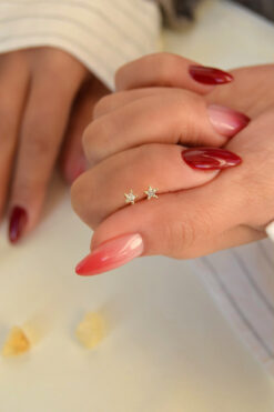 Sacce Scarves&Accessories Yıldız Model Mini Tektaş Küpe – 14K Gold Rodyum Kaplama Zirkon Küpe (Çelik)