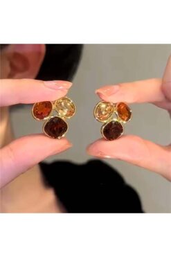 Pelin Aksesuar Kahverengi Bej Üç Taşlı Küpe