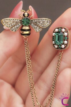 Cinderella Yeşil Zümrüt Kristal Taşlı Zincirli Arı Tasarım Broş - Hediyelik Elbise Ceket Yaka İğnesi Broş