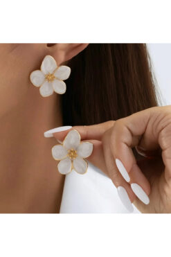 EKİDORA 2’li Beyaz Çiçek Küpe Kadın Şık Takı, Günlük Çelik