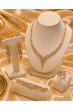 Constanza Exclusive Glamora Altın Kaplama Zirkon 4'lü Kolye Bileklik Küpe Yüzük Özel Tasarım Takı Seti Düğün Hediye