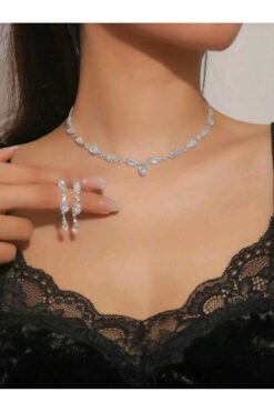 Ümaks Silvers – Sonsuz Parıltı Zirkon Taşlı Özel Gün Seti (Kolye + Küpe)