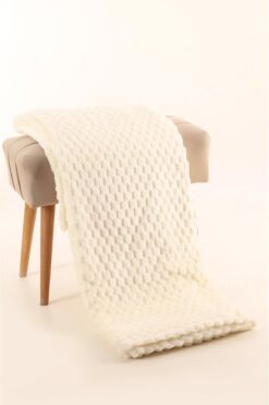 Bella Home 180x220 Mira Koltuk Örtüsü - Yumuşak Peluş Lüks Kaymaz Taban - Krem