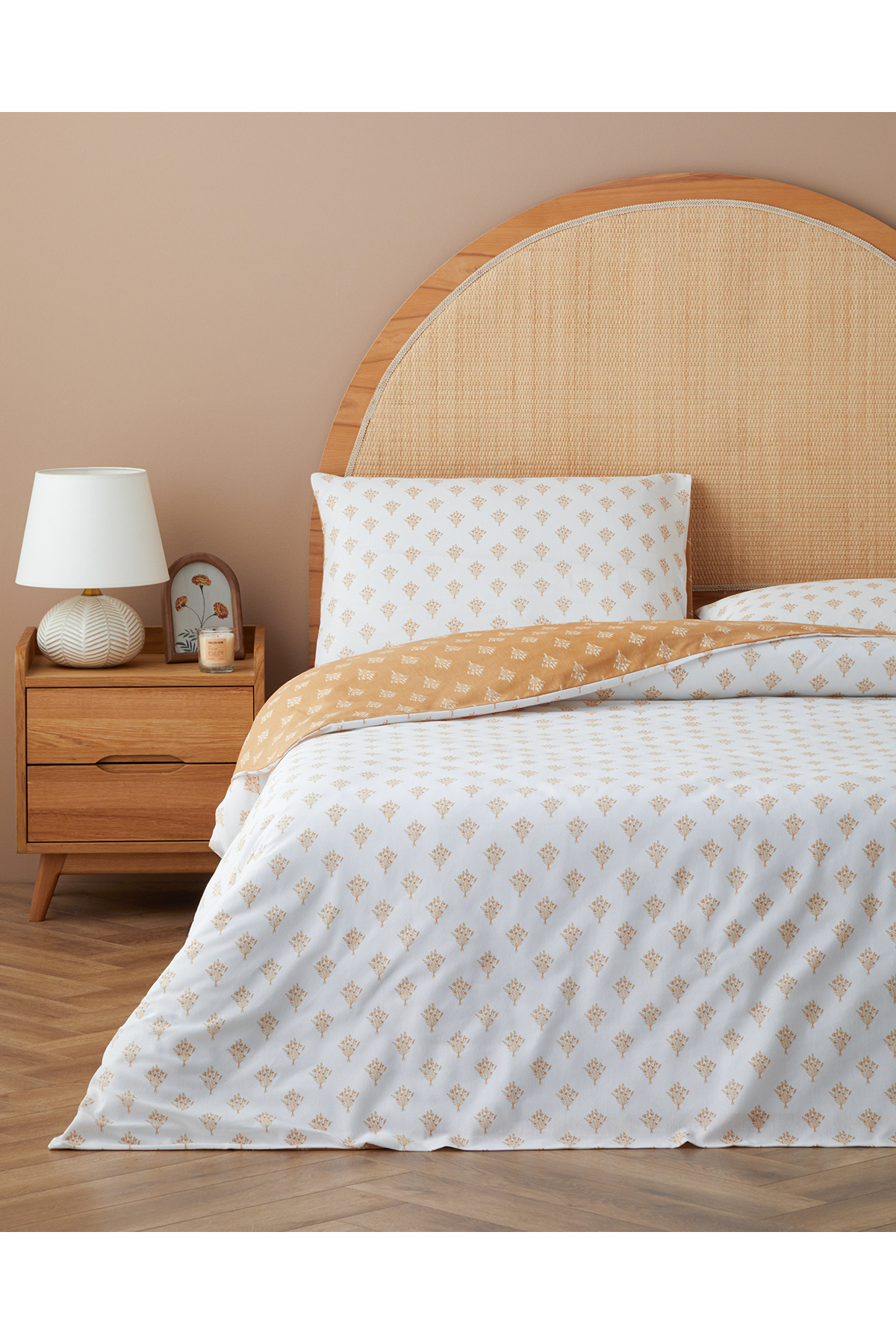 English Home Petal Bouquet Kolay Ütülenir Çarşaflı Tek Kişilik Nevresim Takımı 160x220 cm Hardal - Görsel 2