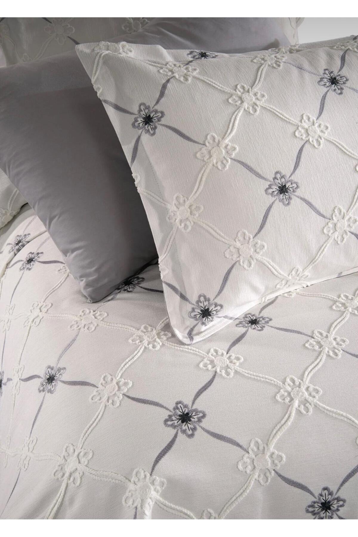 miar home perde tekstil Çift Kişilik Nakışlı Yatak Örtüsü Seti – 2 Adet Yastık Kılıfı Dahil 250 x 260 - Görsel 2