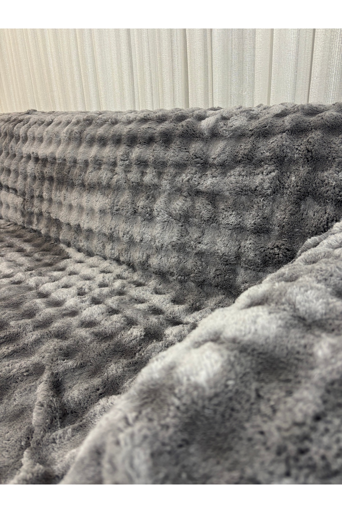 Sarar Yeni Nesil Bubble Peluş Koltuk Örtüsü Pofuduk - Görsel 3