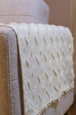 BEKSAHOME Kabartma Desenli Ponponlu Bohem Püsküllü 2 Adet Koltuk Kenarı Kolçak Örtüsü Kol Yanı Koruyucu