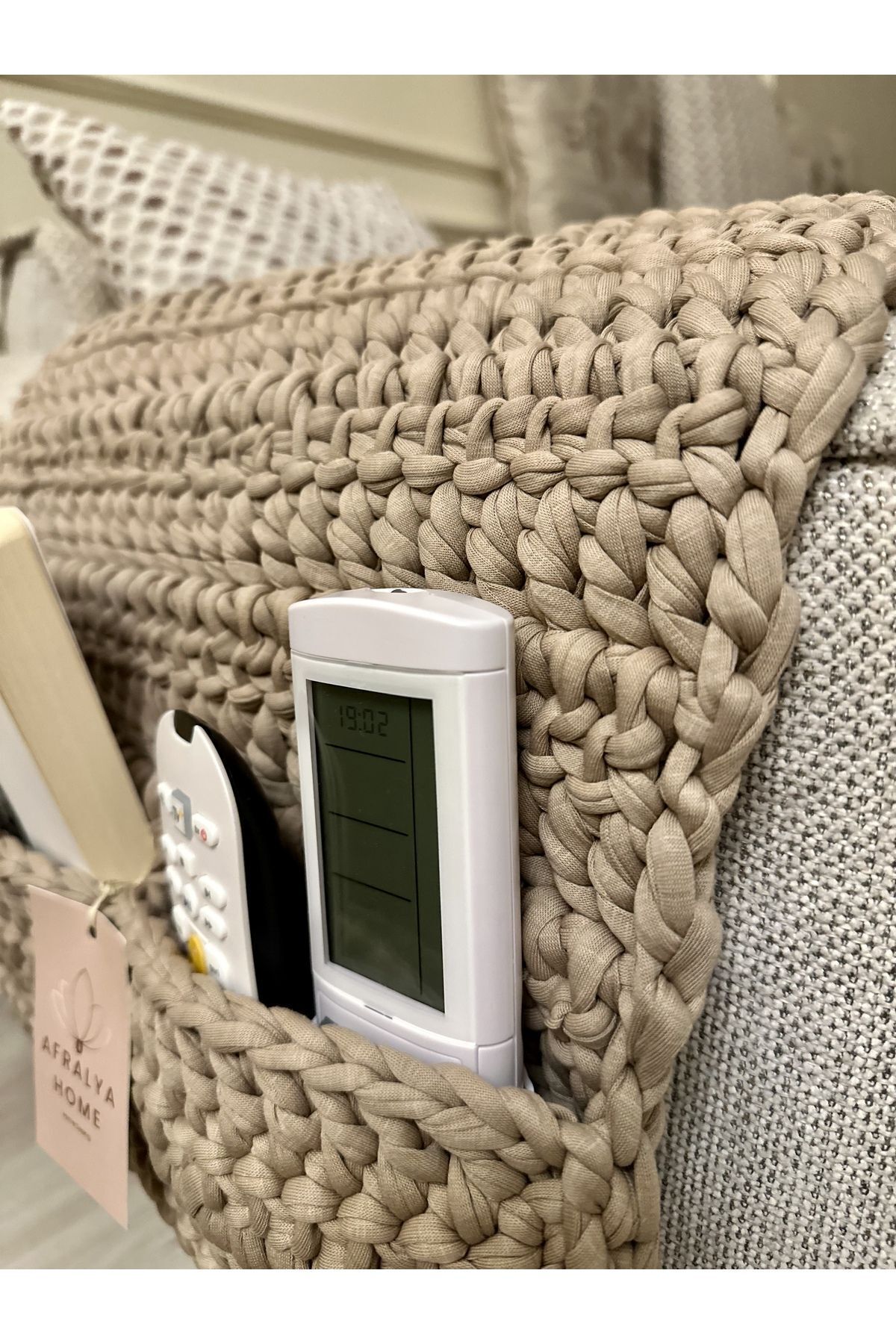 Genel Markalar Koltuk Kenarı Kumanda Kılıfı Kumandalık Örgü Kumandalık 70 cm Portatif Yan Sehpa - Görsel 3