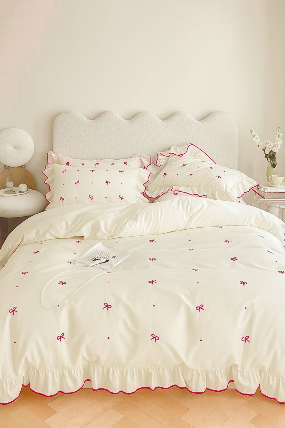 Uçkan home Soft elegance fırfırlı çift kişilik nevresim seti desenli süs dikişli %100 pamuk - Görsel 2