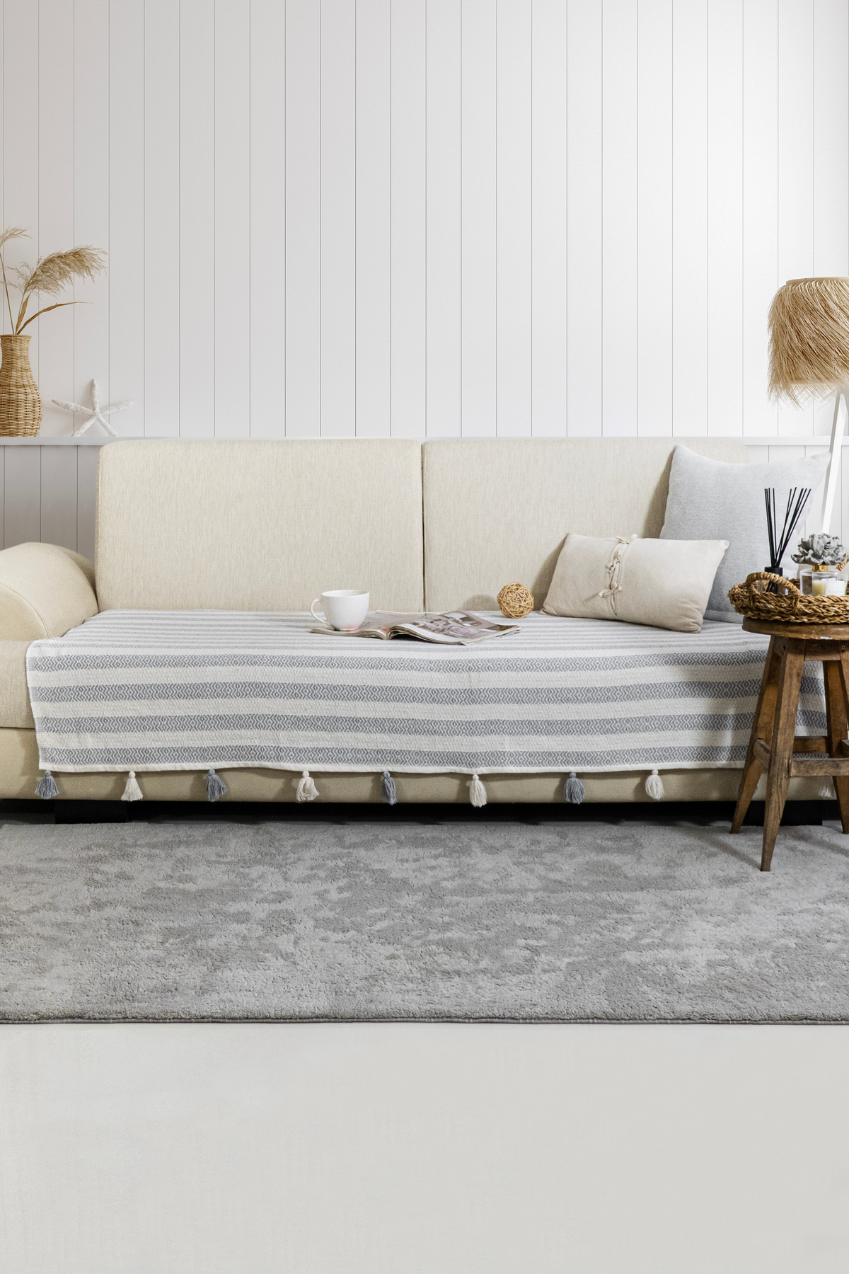 Lux Touch Liva Ponponlu Gri Koltuk Örtüsü 115 x 200 cm Kanepe Divan Çekyat Berjer Örtüsü Şalı Püsküllü - Görsel 2