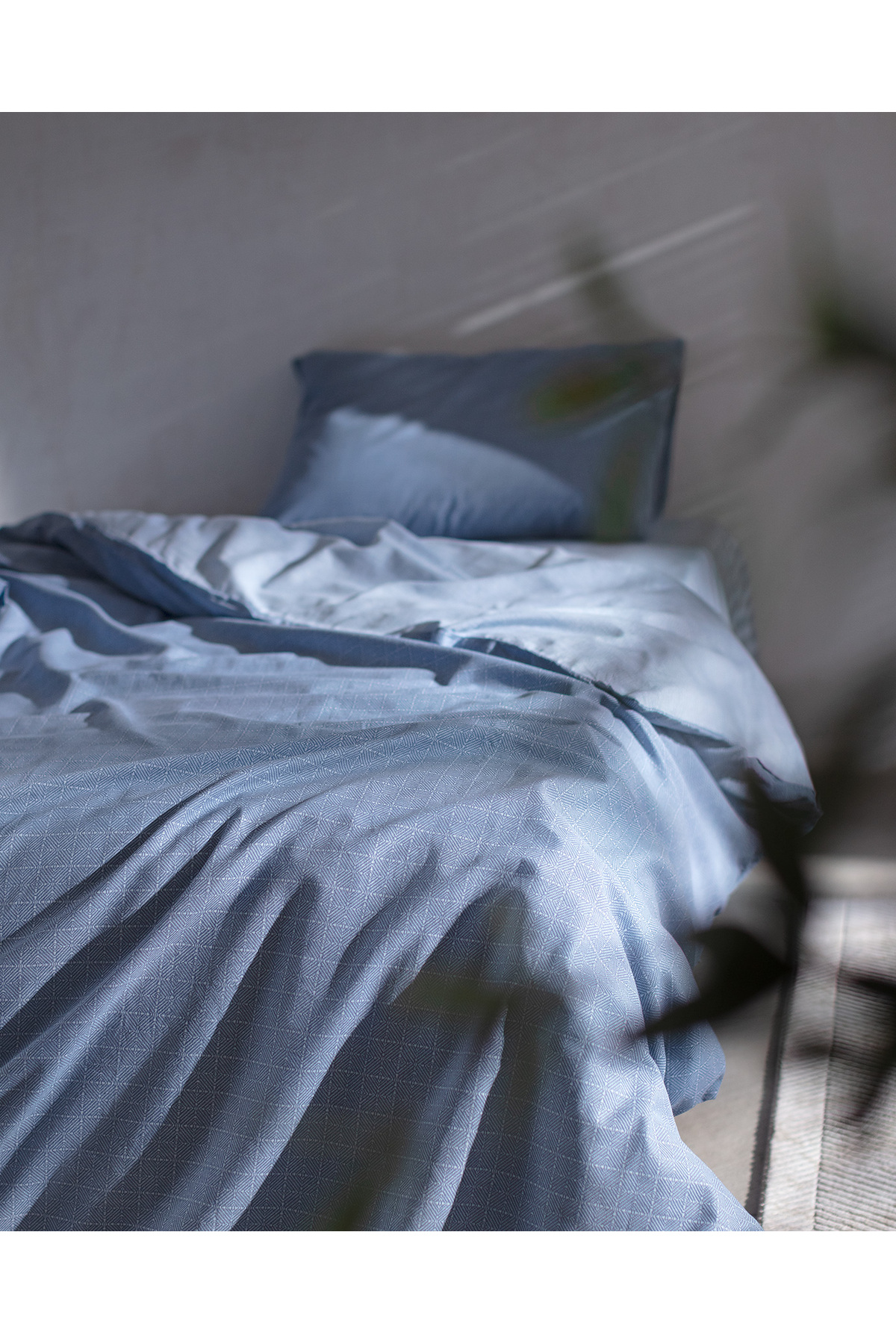 Madame Coco Odette Family Size %100 Pamuk Ranforce Baskılı Çarşaflı Nevresim Takımı - Koyu Mavi - Görsel 2