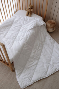 Tuğba Kuğu Montessori Kapitoneli Yorgan - 95x195cm