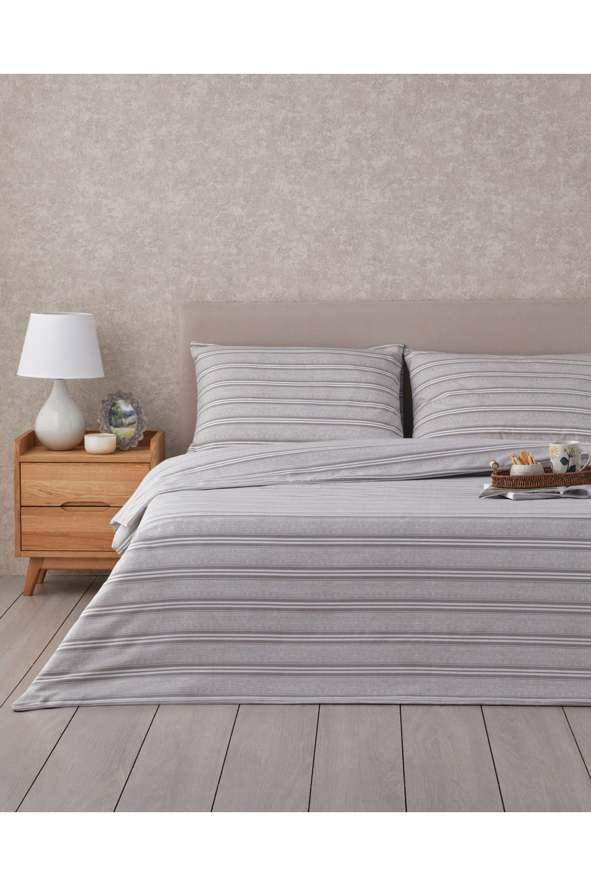 English Home Sleek Lines Kolay Ütülenir Çift Kişilik Çarşaflı Nevresim Takımı 200x220 cm Gri - Görsel 2