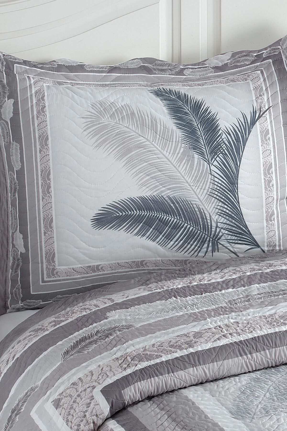 Örtüm Alya Çift Kişilik Kapitone Yatak Örtüsü - Gri - Görsel 2