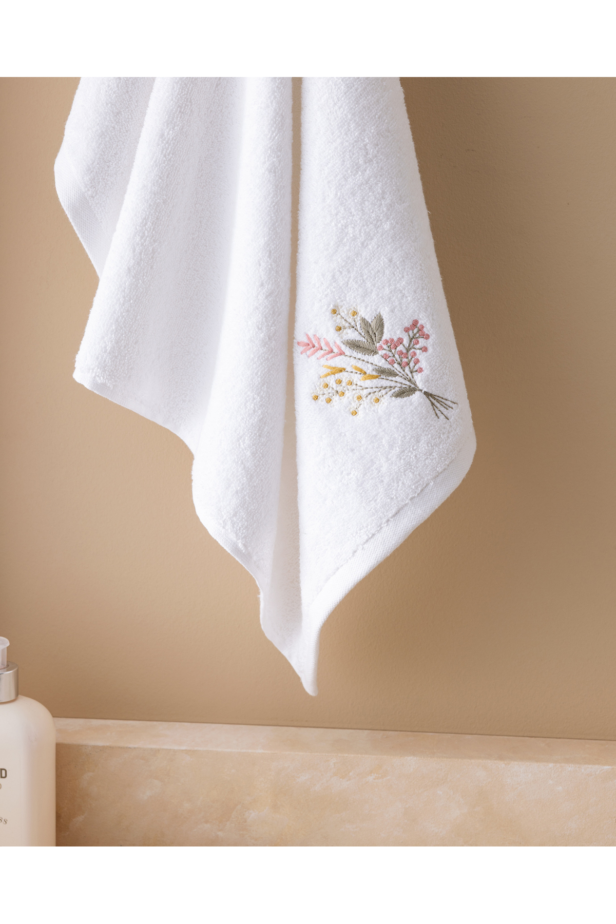 Madame Coco Arsor %100 Pamuk Nakışlı Yüz Havlusu - Beyaz - 50x76 cm - Görsel 3