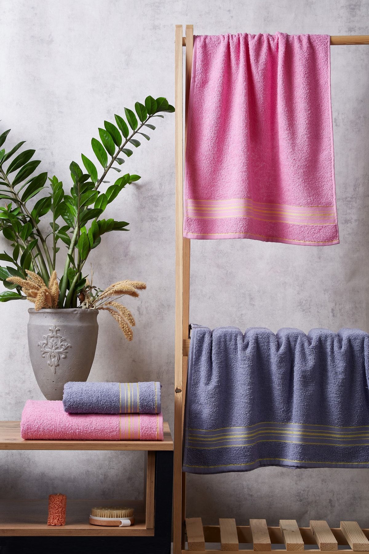 SARİNA renkli bir dünya Pırlanta Banyo Havlu Çeyiz ( 2 Adet El Yüz - Baş Havlusu-2 Adet Vücut - Banyo Havlusu )indigo-pembe - Görsel 2